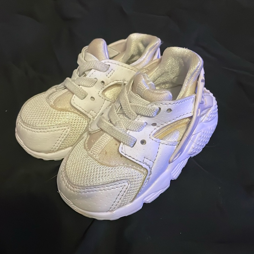 Baby Nike Hurache (Creme/White) - 4C